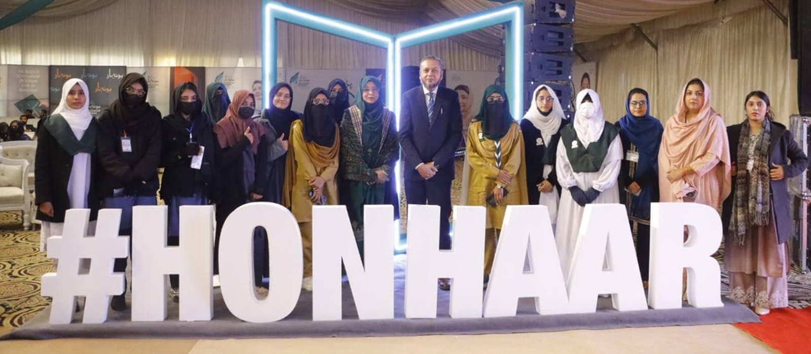 Worthy Vice Chancellor Prof. Dr. M. Kamran at Honhaar Scholarship distribution cermony with students.