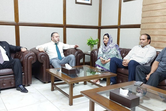 MPA Sadia Bilal and senior advocate Bilal Malik, called on Vice Chancellor Professor Dr. Muhammad Kamran.