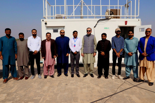 Installation of two modern monitoring stations for measuring air quality index by Punjab Government at the IUB
