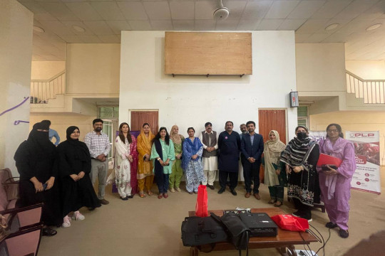 IUB organized an orientation session on CIRCLE Baji Chatbot – “Your Digital Mentor.”,