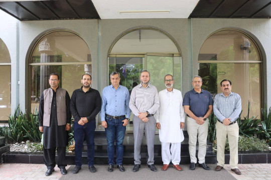 A delegation from City News Network met with Vice Chancellor Prof. Dr. Muhammad Kamran.