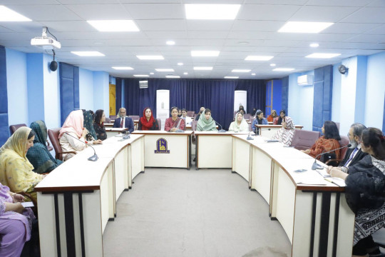 On International Women's Day 2025, IUB and SBP Bahawalpur organized a panel discussion and session