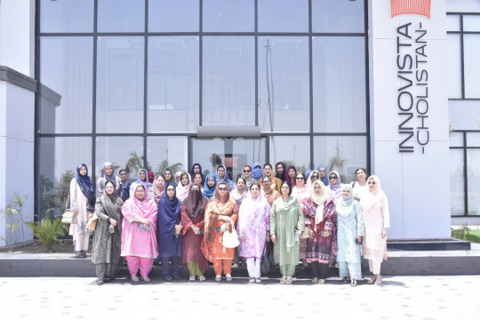 A group of female IUB faculty and administrative officers visited Innovista Cholistan at DHA Bahawalpur