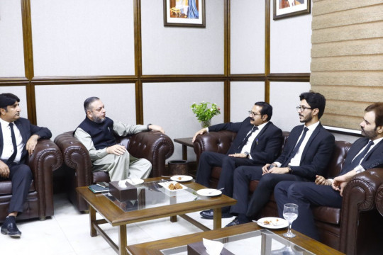 A delegation from High Court Bar Association Bahawalpur met Vice Chancellor Prof. Dr. Muhammad Kamran.