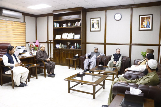Prominent individuals met with Worthy Vice-Chancellor Prof. Dr. Muhammad Kamran in his office.