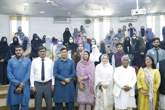 To commemorate Pakistan Day 2025, the Department of Pakistan Studies at IUB hosted a ceremony.