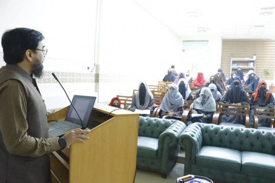 On occasion of holy month ramadan, Islamia University of Bahawalpur has started the Fahm-e-Quran Short Course