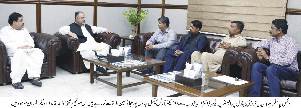 Honorable Vice Chancellor Engr. Prof. Dr. Athar Mahboob expresses the value of Hakra Civilization