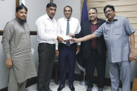 Kenzo A-G Multan and SunCrop Group Multan received royalty on cotton seeds produced by the IUB