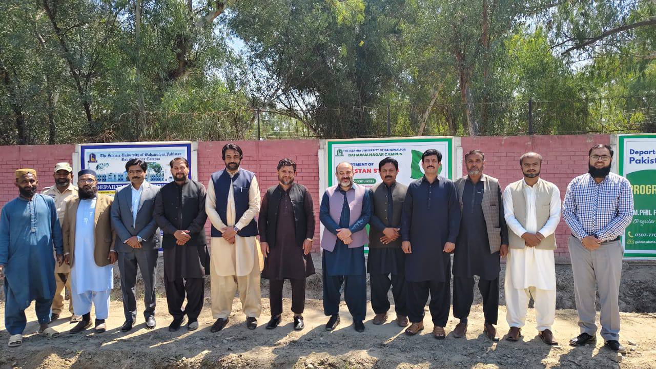Wall decoration and tree plantation organized in connection with Pakistan Day at the IUB Bahawalnagar Campus