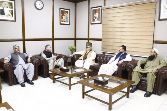 Respected personalities met with Vice Chancellor Prof. Dr. Muhammad Kamran at IUB.