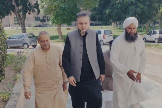 Vice Chancellor Prof. Dr. Muhammad Kamran visited the Department of English Linguistics, IUB