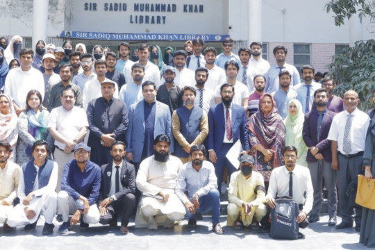 Focal Person Prime Minister Youth Program Punjab Government of Pakistan Fahad Shahbaz visited the IUB