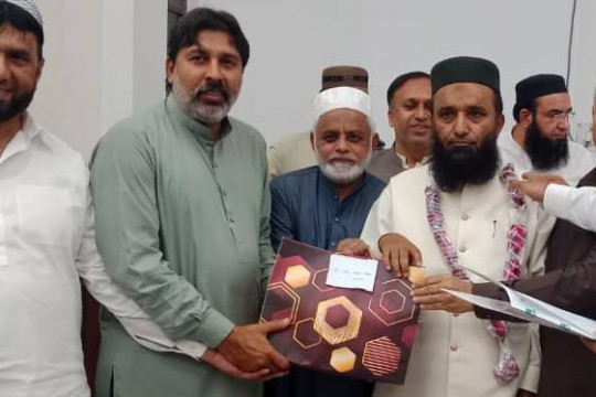 Main ceremony of the Khatam ul Quran was held at the Jamia Masjid Baghdad ul Jadeed Campus, IUB