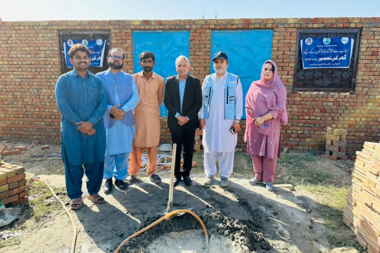 The IUB Flood Relief Cell team, along with other relief organizations, visited the Mouza Mari Qasim Shah.