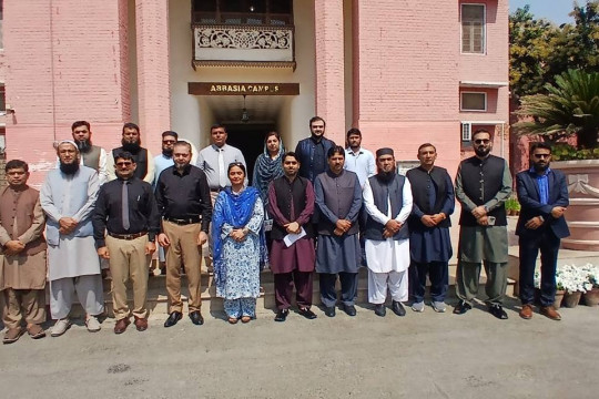 Cheque Distribution Ceremony and ORIC Steering Committee Meeting held at The Islamia University of Bahawalpur