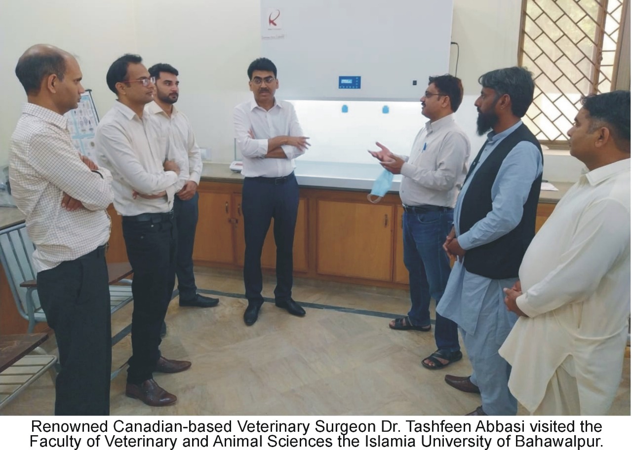 Renowned Canadian-based Veterinary Surgeon Dr. Tashfeen Abbasi visited the IUB